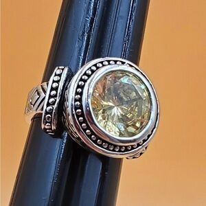 Size 10 Premier Designs lemon ring